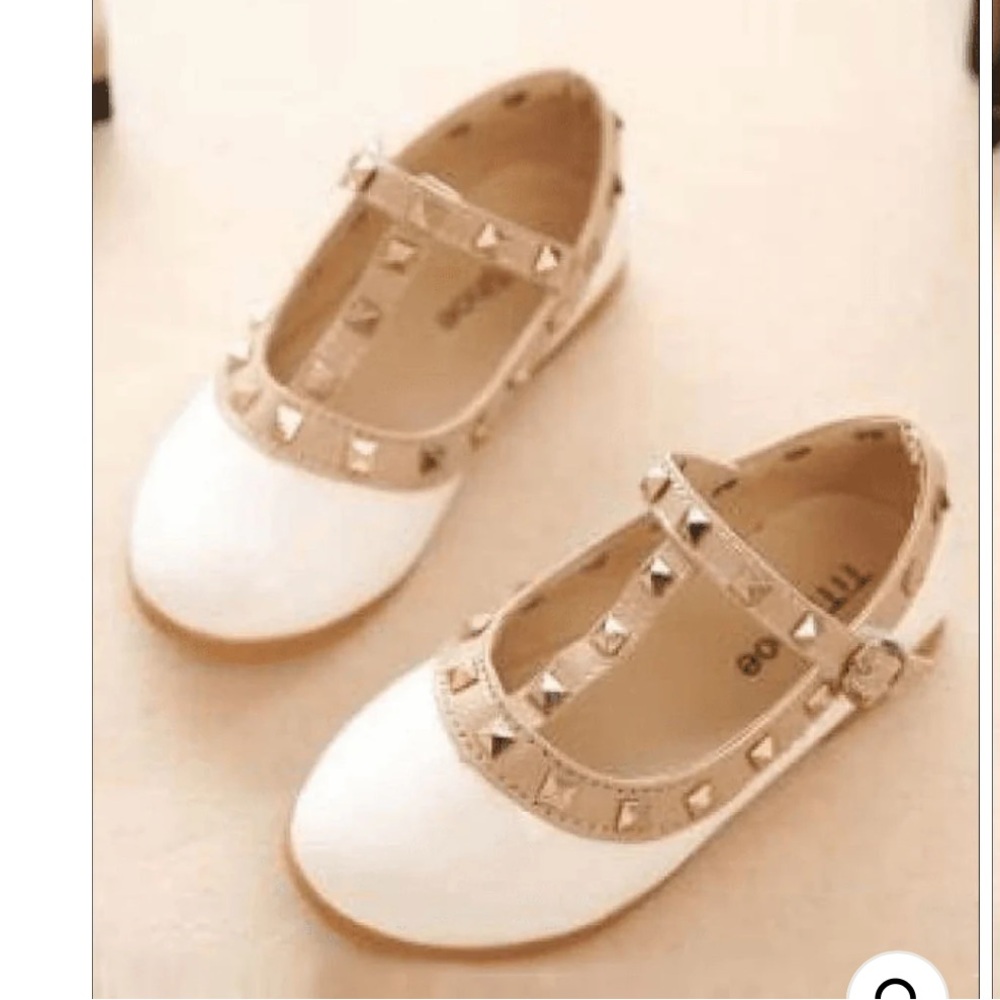 NEW WOT Studded Flats
